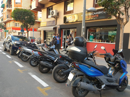 Comprar repuestos para motocicletas en Alicante de 2024