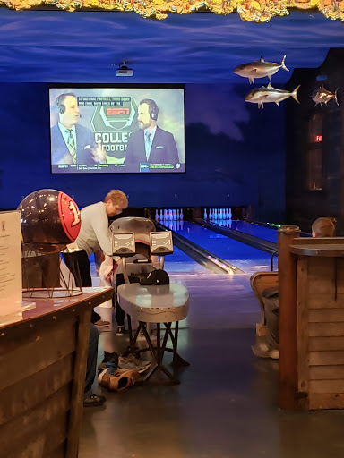 Sporting Goods Store «Bass Pro Shops», reviews and photos, 1 Bass Pro Dr, Bristol, TN 37621, USA