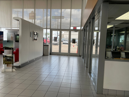 Nissan Dealer «Grubbs Nissan», reviews and photos, 310 Airport Fwy, Bedford, TX 76022, USA
