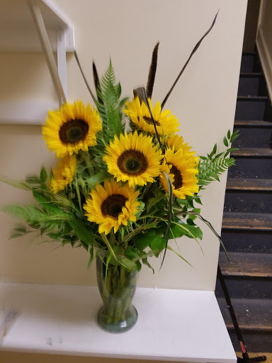 Florist «Country Village Florist and Gifts, Inc.», reviews and photos, 212 E Main St, East Islip, NY 11730, USA