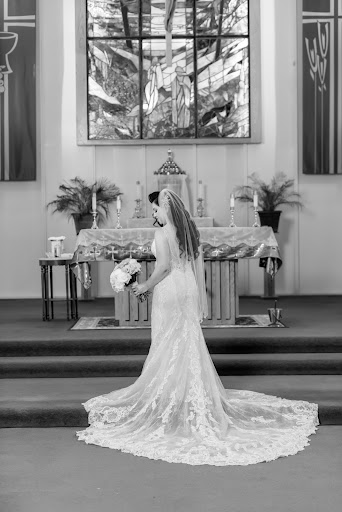 Wedding Store «Bliss Bridal & Black Tie», reviews and photos, 145 Petaluma Blvd N, Petaluma, CA 94952, USA