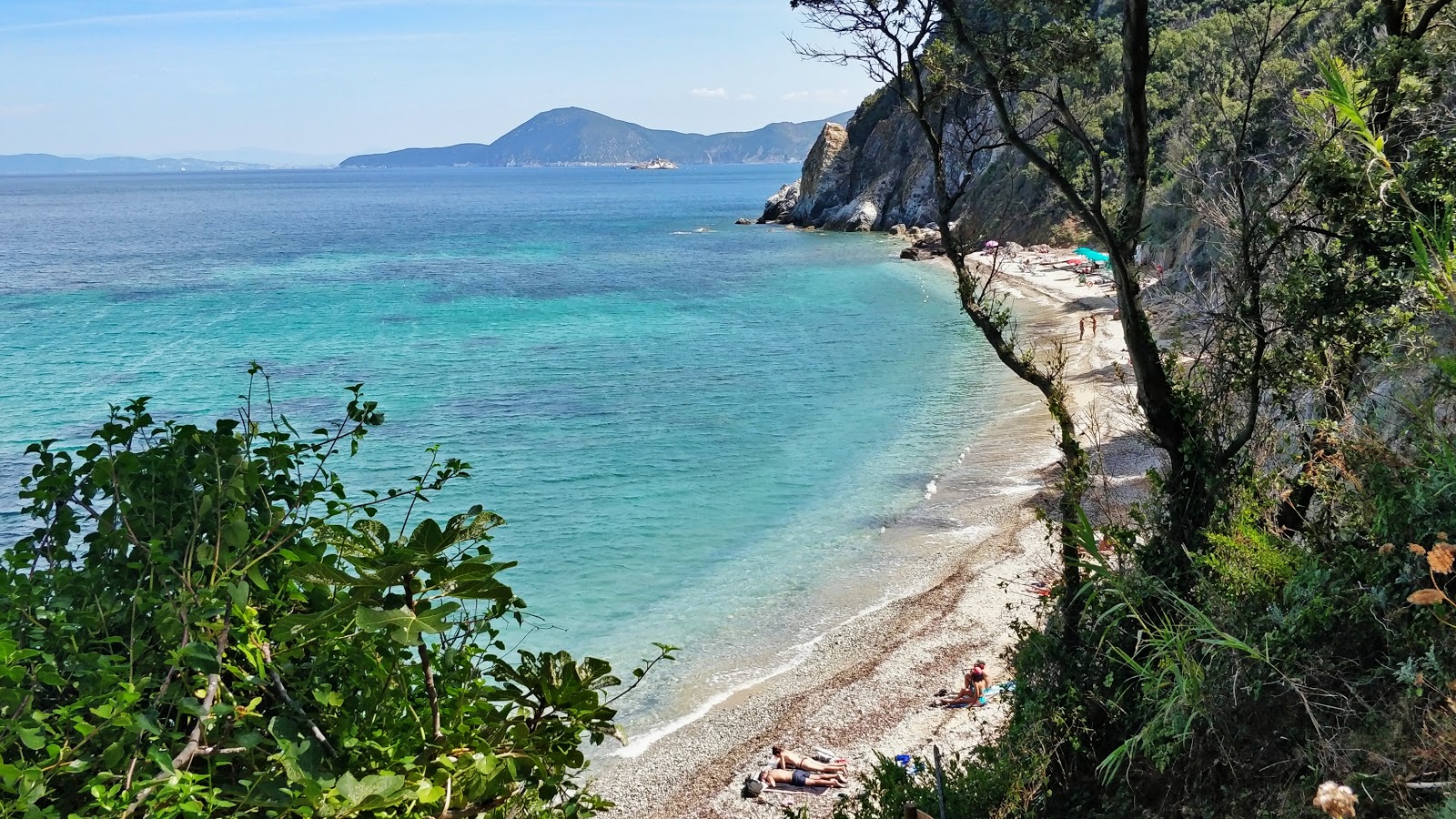 Foto van Spiaggia di Seccione met hoog niveau van netheid