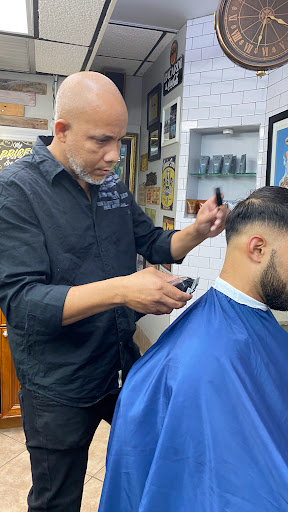Barber Shop «Classic Barbers Shop», reviews and photos, 6226 S Dixie Hwy, South Miami, FL 33143, USA