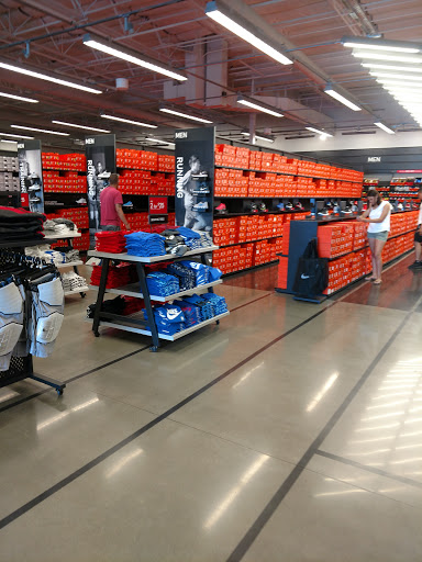 Nike Factory Store - 4