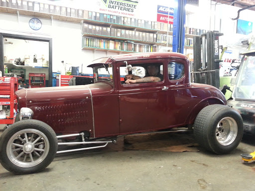 Auto Repair Shop «Half Moon Bay Auto Repair», reviews and photos, 149 Main St, Half Moon Bay, CA 94019, USA