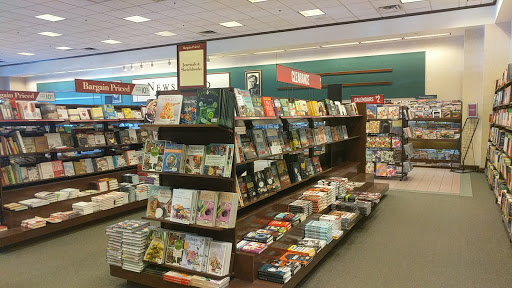 Book Store «Barnes & Noble», reviews and photos, 8374 Willow St, Lone Tree, CO 80124, USA