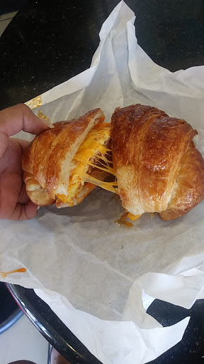 Donut Shop «Yum Yum Donuts», reviews and photos, 320 17th St, Santa Ana, CA 92706, USA