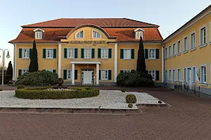 Hotel Hof Hahn image