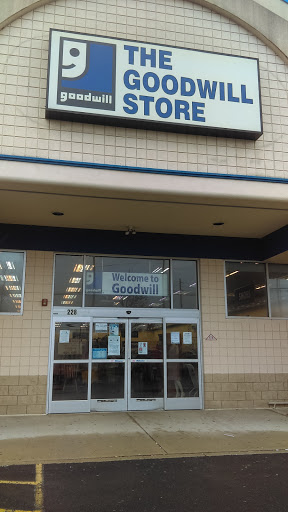 Thrift Store «Goodwill», reviews and photos, 228 NJ-35, Cliffwood, NJ 07721, USA