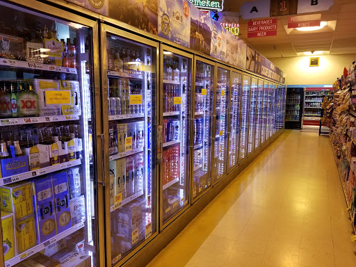 Grocery Store «Columbia Market», reviews and photos, 450 Wa Na Pa St, Cascade Locks, OR 97014, USA