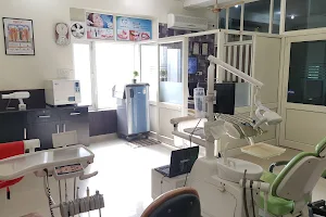 Dr. Saini's Dental Studio image