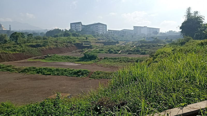 ALUN-ALUN URANG BANDUNG BARAT