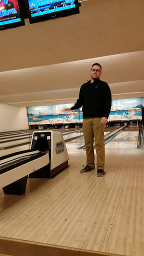Bowling Alley «Lakeshore Lanes», reviews and photos, 31025 Jefferson Ave, St Clair Shores, MI 48082, USA
