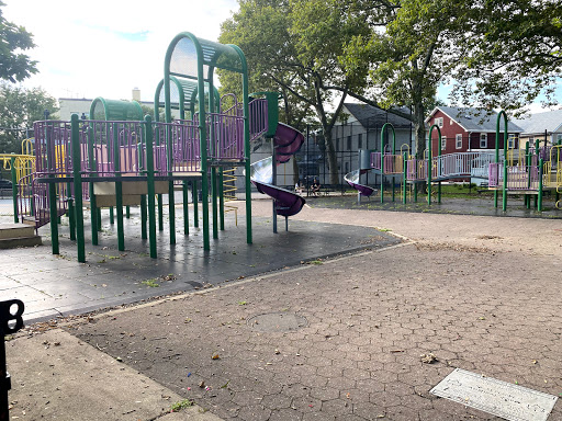 Park «Admiral Park», reviews and photos, 42-25 Little Neck Pkwy, Little Neck, NY 11363, USA