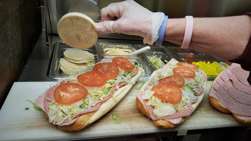 Grocery Store «Deterdings Family Market», reviews and photos, 506 E Gibbsboro Rd, Lindenwold, NJ 08021, USA