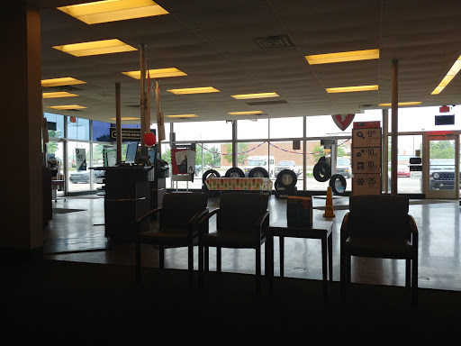 Tire Shop «Firestone Complete Auto Care», reviews and photos, 29200 Plymouth Rd, Livonia, MI 48150, USA