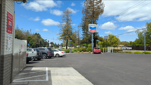 Gas Station «Chevron», reviews and photos, 2300 Homestead Rd, Los Altos, CA 94024, USA