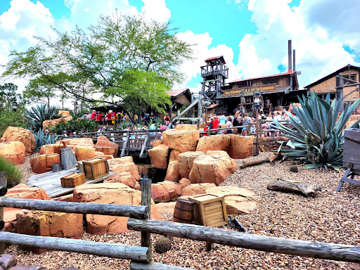 Roller Coaster «Big Thunder Mountain Railroad», reviews and photos, 4600 Frontierland, Orlando, FL 32836, USA