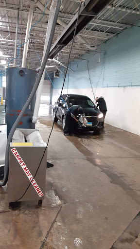 Car Wash «Ruby Hand Carwash», reviews and photos, 4334 N California Ave, Chicago, IL 60618, USA