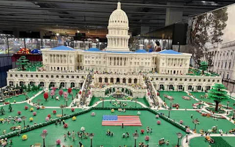 Exposición de Modelos Construidos con Piezas LEGO® image