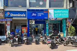 My Jio Store image