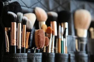 The makeup hub by aishwarya image
