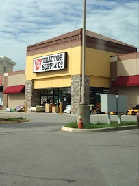 Tractor Supply Co. - Car repair in Olathe, KS, Olathe - Rated 4.3/5