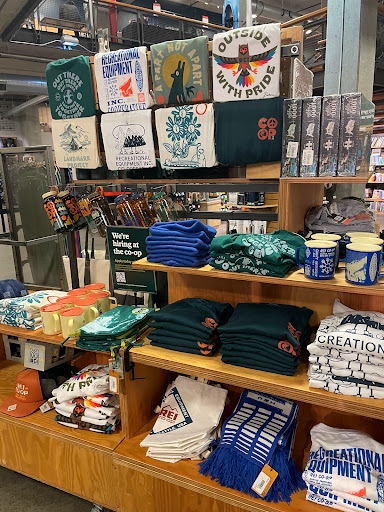 Camping Store «REI», reviews and photos, 1405 NW Johnson St, Portland, OR 97209, USA