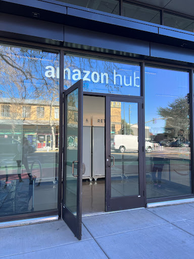 Amazon Hub Counter+