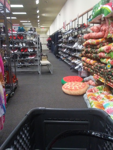 Shopping Mall «Jantzen Beach Center», reviews and photos, 1405 Jantzen Beach Center, Portland, OR 97217, USA