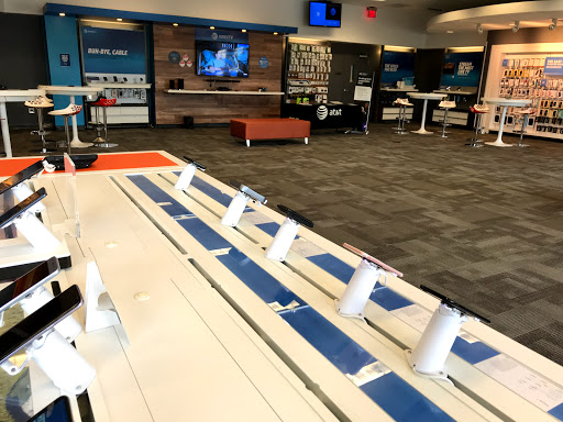 Cell Phone Store «AT&T», reviews and photos, 4106 Hillsboro Pike b, Nashville, TN 37215, USA