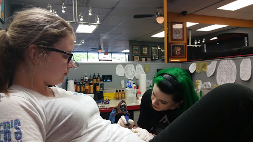 Tattoo Shop «Aces Tattoos», reviews and photos, 1776 Teasley Ln, Denton, TX 76205, USA