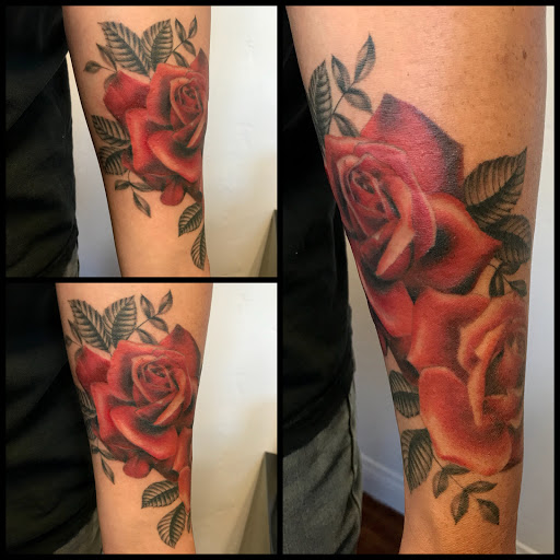 Explore stingray tattoo ideas, creative tattoo ideas in Scipio Center, available at Ace of Wands Private Tattoo & Tarot Studio . Appointment Only