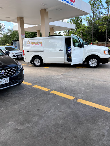 Safe & Vault Shop «King Safe and Lock», reviews and photos, 8429 Katy Fwy, Houston, TX 77024, USA