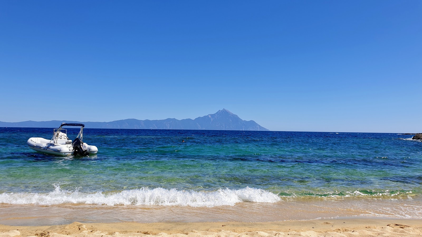 Foto de Tigania beach área de servicios