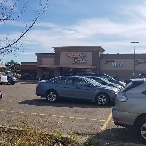 Grocery Store «Family Fresh Market», reviews and photos, 303 S Main St, River Falls, WI 54022, USA