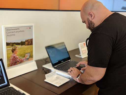 Computer Store «Microsoft Store - University Village», reviews and photos, 2624 NE University Village St, Seattle, WA 98105, USA