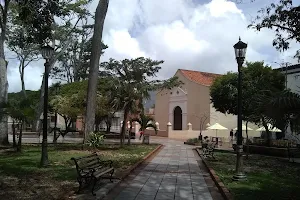 Plaza Bolívar de La Asunción image