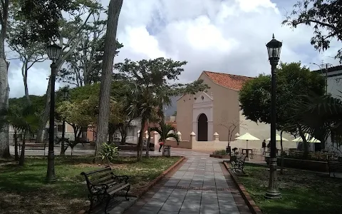 Plaza Bolívar de La Asunción image