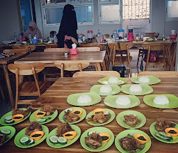 Waroeng spesial ayam goreng pop sambel ijo H. BASIR photo