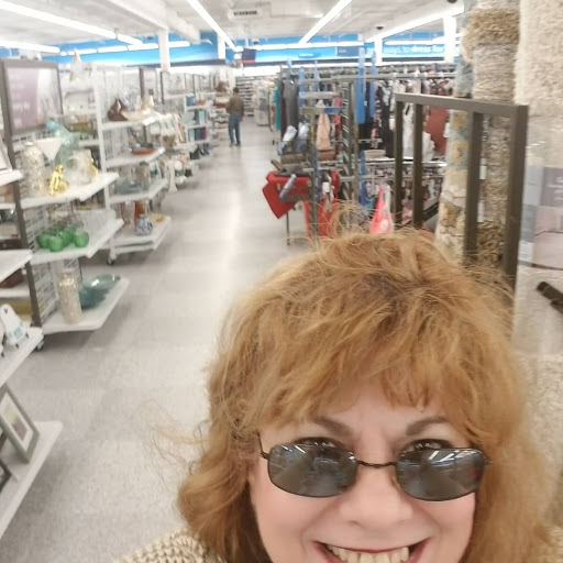 Clothing Store «Ross Dress for Less», reviews and photos, 1900 McLoughlin Blvd, Oregon City, OR 97045, USA