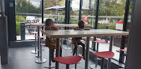 Atmosphère du Restaurant KFC Carrières-sous-Poissy à Carrières-sous-Poissy - n°3