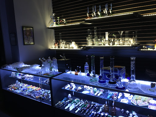 Tobacco Shop «Wizard Hat Smoke Shop», reviews and photos, 2406 W Parmer Ln #96, Austin, TX 78727, USA