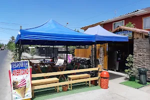 Pasteleria y Heladeria Dulce Tentación image