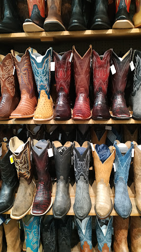 Western Apparel Store «Country General Store», reviews and photos, 6279 Van Nuys Blvd, Van Nuys, CA 91401, USA