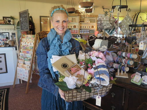 Home Goods Store «Monica Potter Home», reviews and photos, 12724 OH-88, Garrettsville, OH 44231, USA