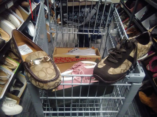 Department Store «Nordstrom Rack Clackamas Promenade», reviews and photos, 8930 SE Sunnyside Rd, Clackamas, OR 97015, USA