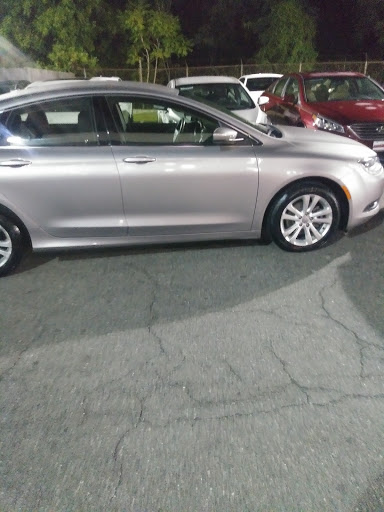 Used Car Dealer «Auto Giants», reviews and photos, 4600 Branch Ave, Temple Hills, MD 20748, USA