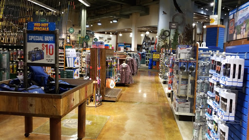 Sporting Goods Store «Bass Pro Shops», reviews and photos, 6112 W Grand Ave, Gurnee, IL 60031, USA