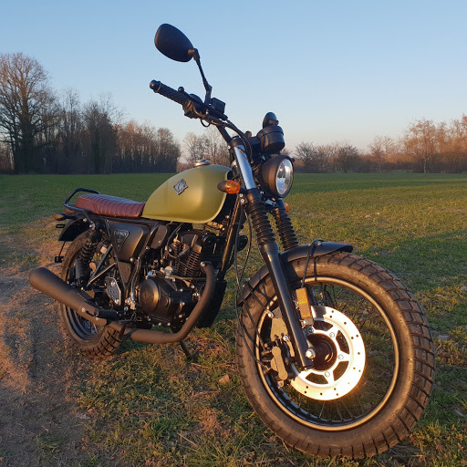 Photo 2 - Au Petit Motard